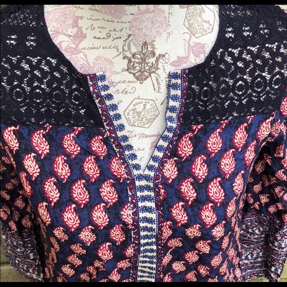 Boho Style Patterned Long Sleeve - Picture 2 of 5